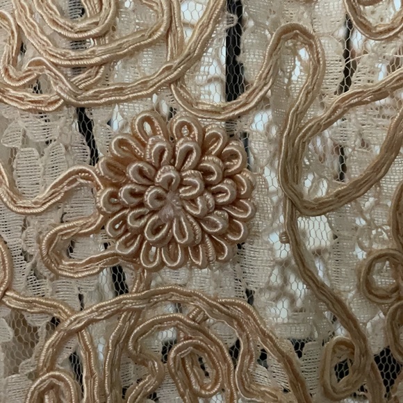 Lace sheer top - Picture 4 of 7